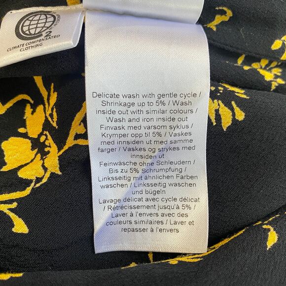 Ganni Floral Print Crepe Straight Leg Pull On Pants Black - Picture 6 of 8